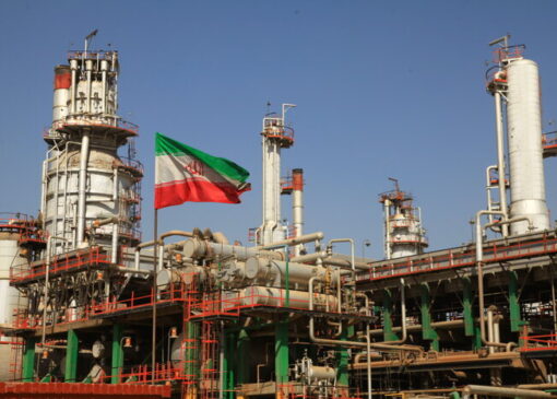 عبور از خام‌فروشی در نفت با اجرای برنامه هفتم توسعه