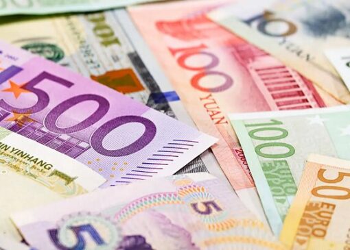 ثبات در بازار توافقی ارز؛ دلار ۷۲۵۰۱ و یورو ۸۴۶۲۸ تومان ماند