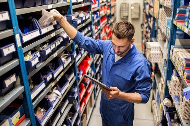 سودجویان با کارت‌ بازرگانی غیرتخصصی بازار قطعات خودرو را آلوده کرده‌اند