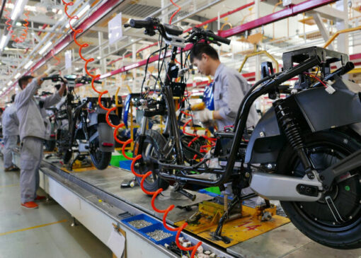 چرا موتورسیکلت‌های برقی در ایران جایگاهی ندارند؟