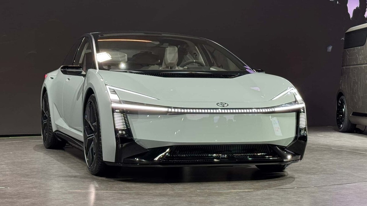 انقلاب تویوتا کرولا؛ این همان آیندهای است که منتظرش بودید!