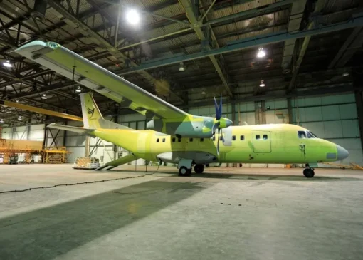 پرواز آزمایشی ۱۰۰ ساعته هواپیمای بومی «سیمرغ» آغاز شد