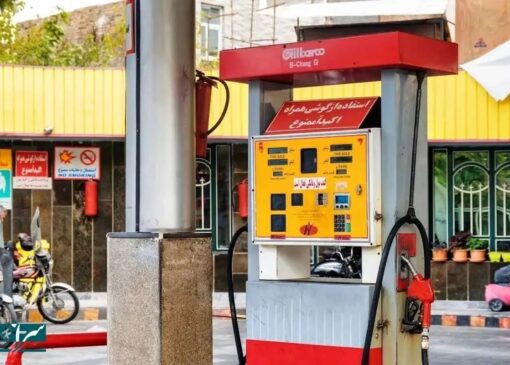 دولت بعد از شناورسازی قیمت بنزین، قاطعانه به سراغ خودروسازها برود