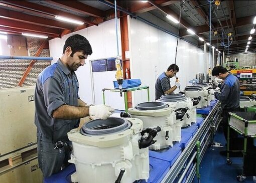 رشد محدود صنعت در مهر؛ رکود کل اقتصاد ادامه دارد