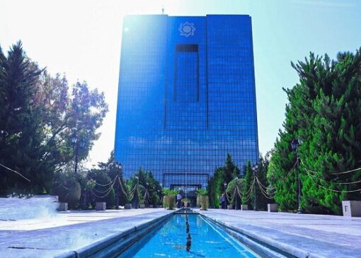 لزوم هدایت سپرده‌های بانکی به سمت فعالیت‌های مولد