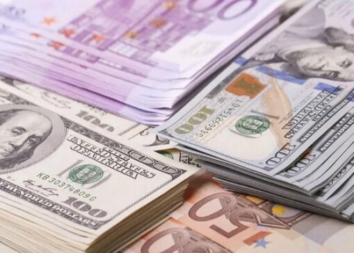 افت دلار توافقی به ۷۲ هزار و ۶۵۱ تومان