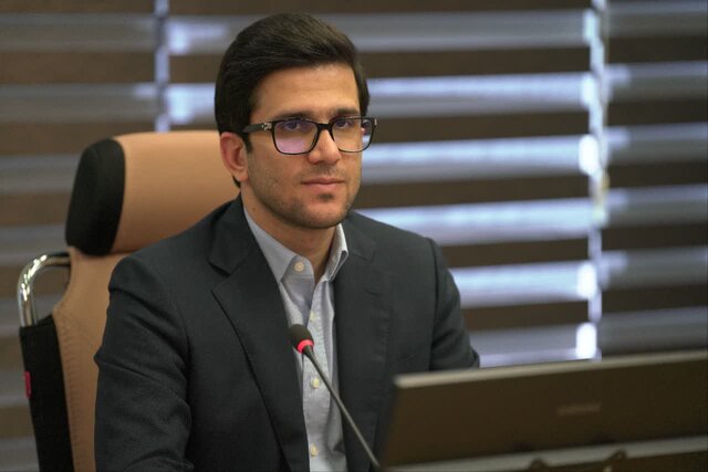 حجم قاچاق فرآوردههای نفتی ۲۰ میلیون لیتر در روز است