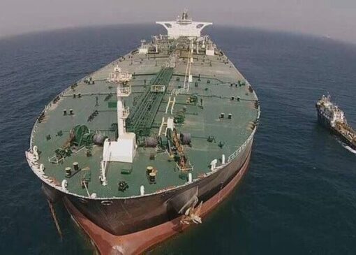 تردد نفتکش‌ها در آب‌های ونزوئلا با وجود محاصره آمریکا