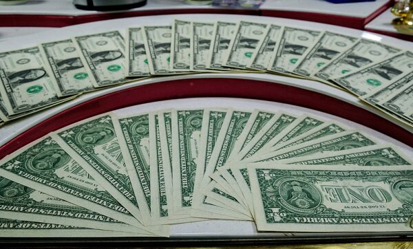 خودرو ۵.۹ میلیارد دلار، ارز گرفت