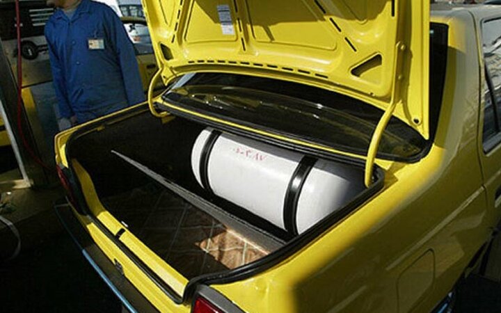 تولید کارخانه‌ای خودروهای دوگانه سوز راه درست کاهش مصرف بنزین