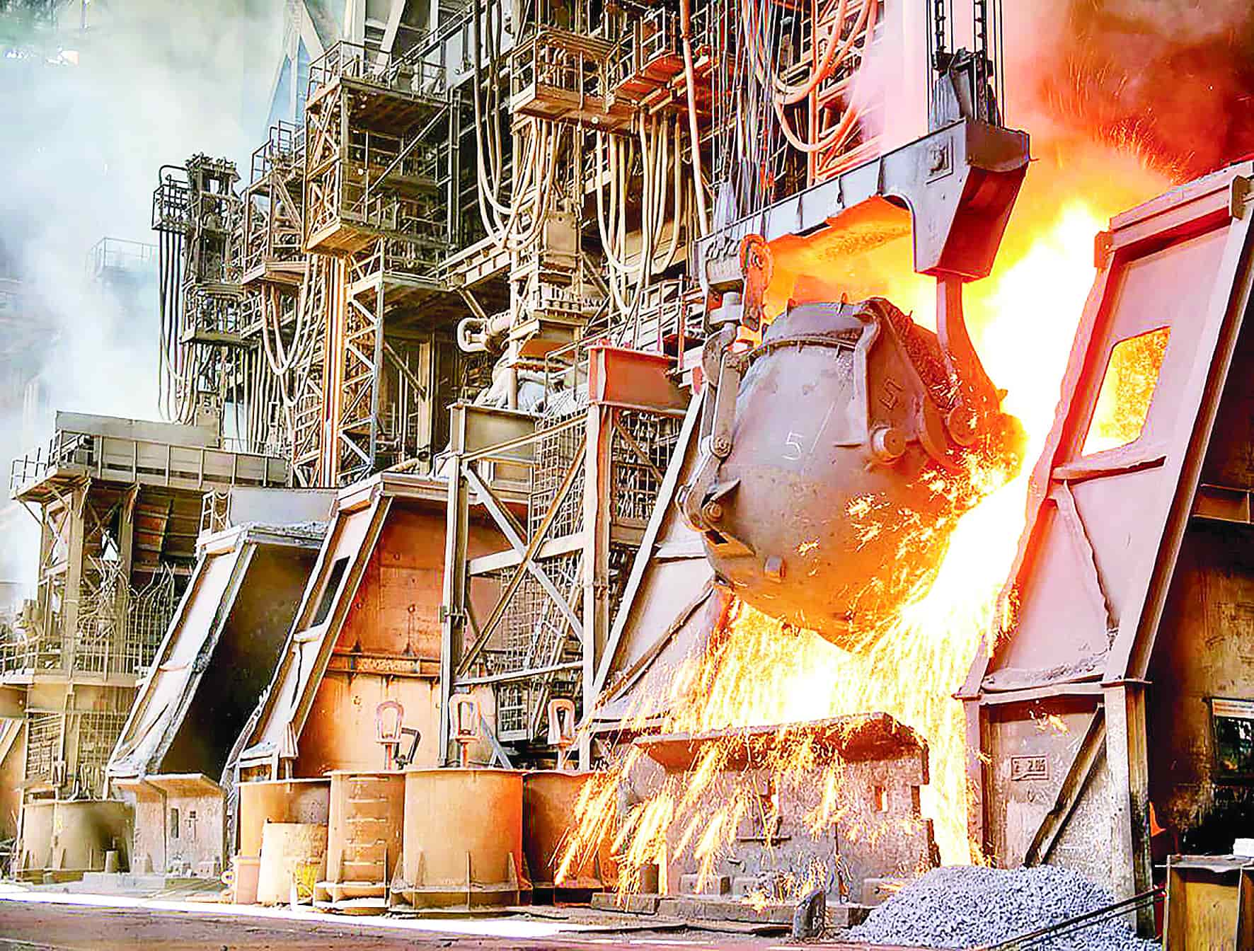 فشار هزینه و انرژی در صنعت فولاد