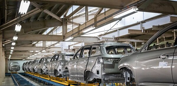 تولید و فروش خودرو افت کرد