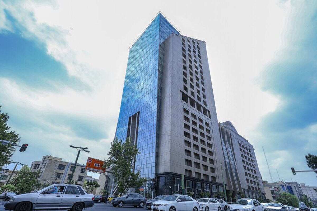 نهاد‌های مالی بورسی در خطرند