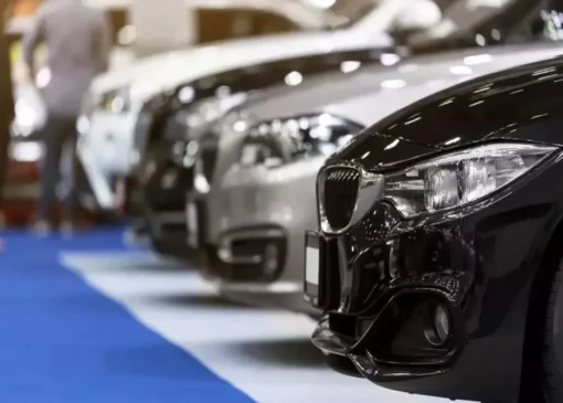 قیمت خودروهای وارداتی افت کرد