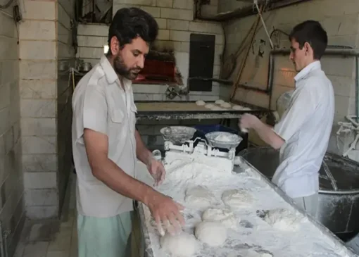 توزیع آرد نانوایان طبق روال عادی در حال انجام است