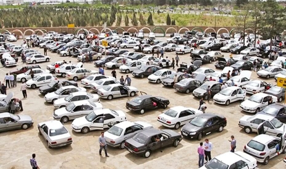 شکاف عمیق عرضه و تقاضا در بازار خودرو؛ چرا تقاضا کاهش نمی‌یابد؟